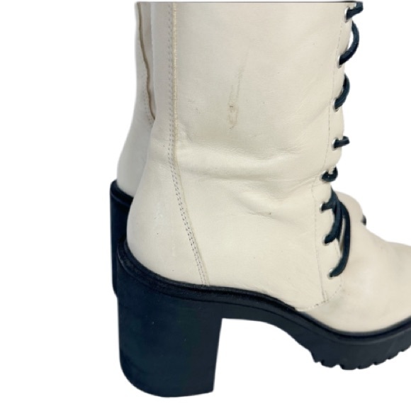 Free People Off-White Leather Moto Dylan Ankle Bootie Sz 39 Lace Up Goth Grunge - Picture 11 of 16